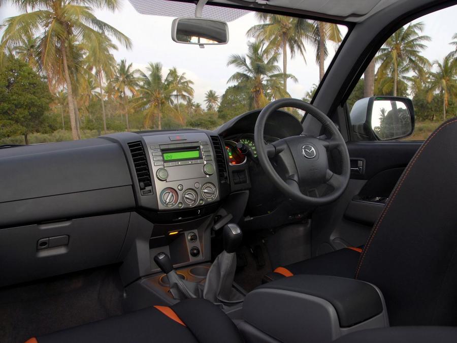  Mazda BT-50 Drifter 3000D Double Cab 2006 года  (фото 4 из 18)